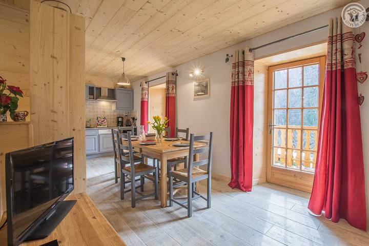 Gîte pour 5 personnes, avec balcon - 1