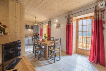 Gîte pour 5 personnes, avec balcon en Savoie