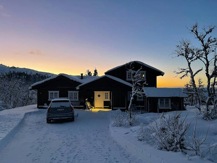 Familienhütte an der Baumgrenze in Sigdal