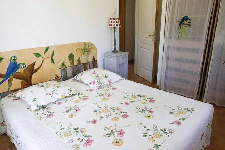 Location de vacances pour 8 personnes, avec jardin à Ollioules - 2