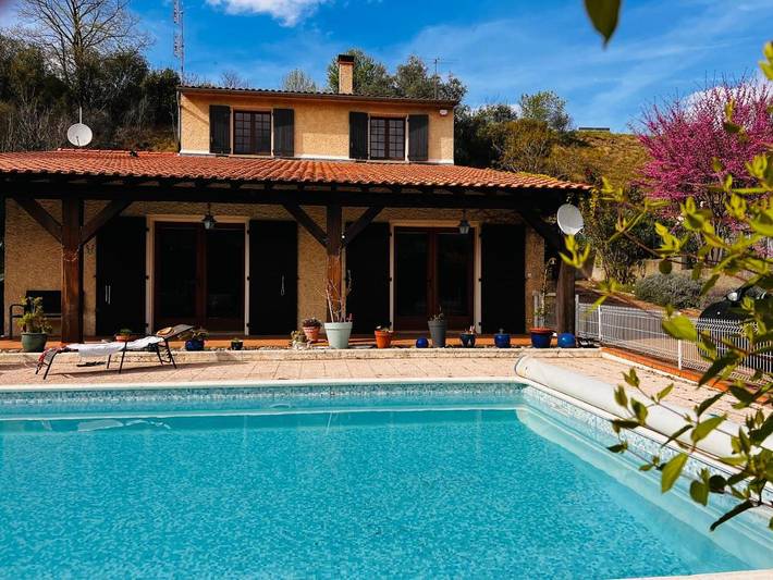 Appartement de vacances pour 4 personnes, avec Terrasse ainsi que Jardin et Vue