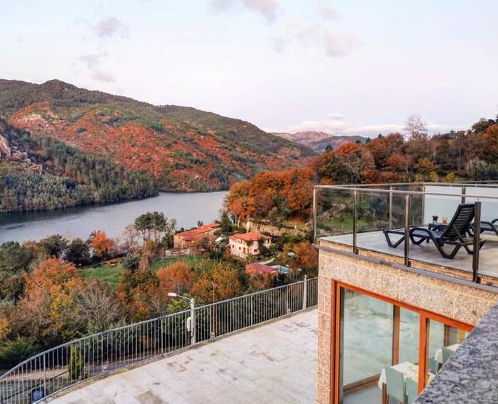 Albergue para 2 personas, con Terraza además de Piscina y Vistas en Mosteiro - 4
