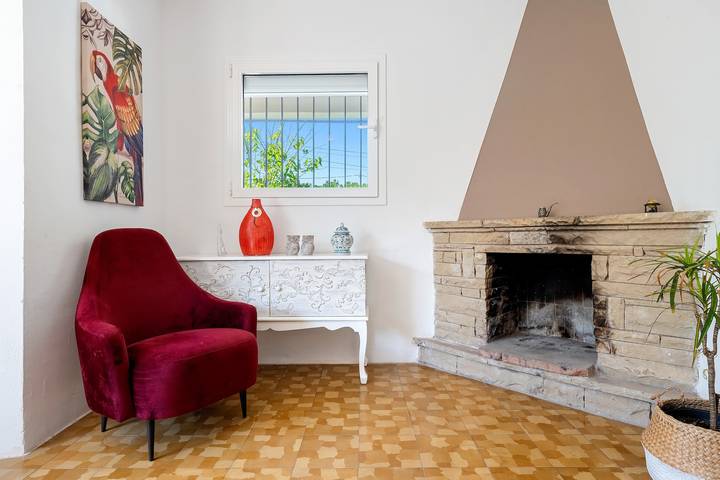 Chalet '50 M to the Beach' con terraza privada, Wi-Fi y aire acondicionado in Coma-ruga, Vendrell