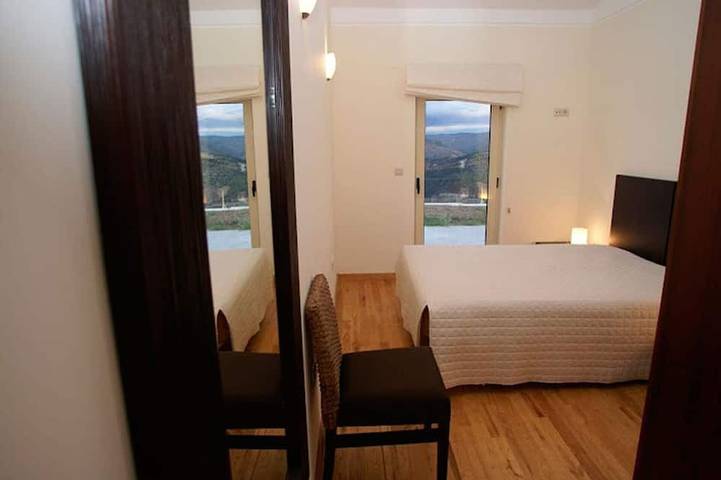 Gîte pour 6 personnes, avec balcon et piscine dans Mogadouro - 3