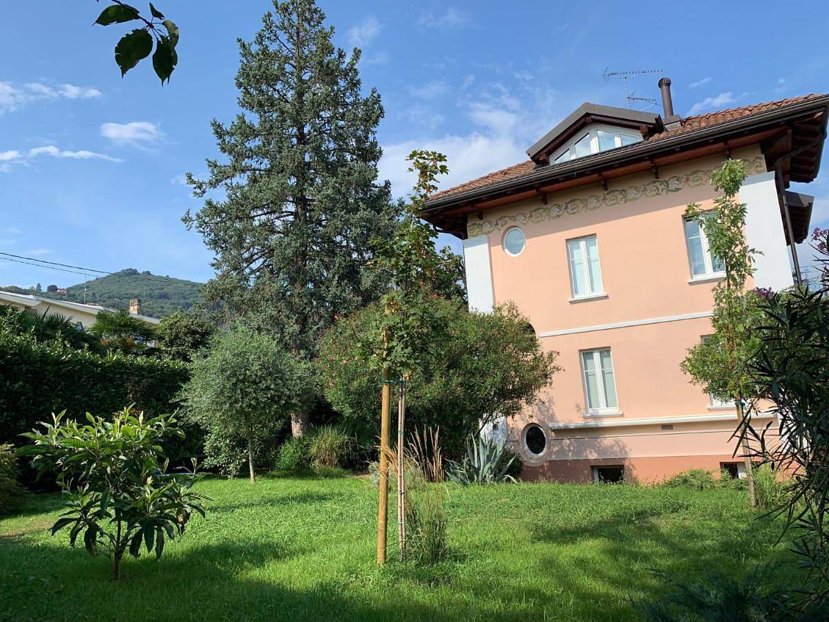 Casabella-Lago Maggiore in Lesa, Lago Maggiore (Piemont)
