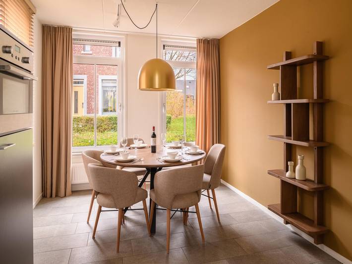Villa with sauna, bubble bath and veranda in Maastricht, Hoge Kempen