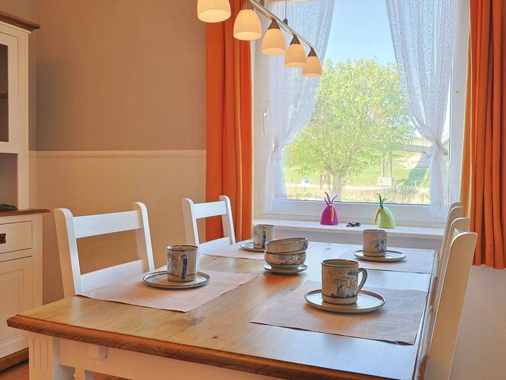 Ferienwohnung für 5 Personen, mit Terrasse in Nordstrand - 2