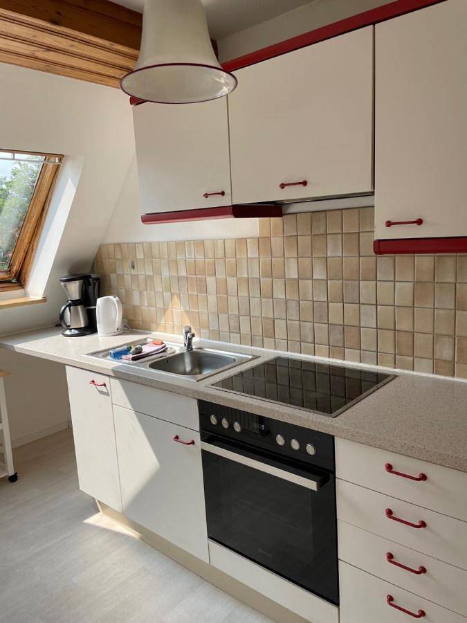 Ganze Wohnung, Alpen-Hostel Apartment Südgrat mit Motorradvermietung in Memmingen, Bayerisch Schwaben