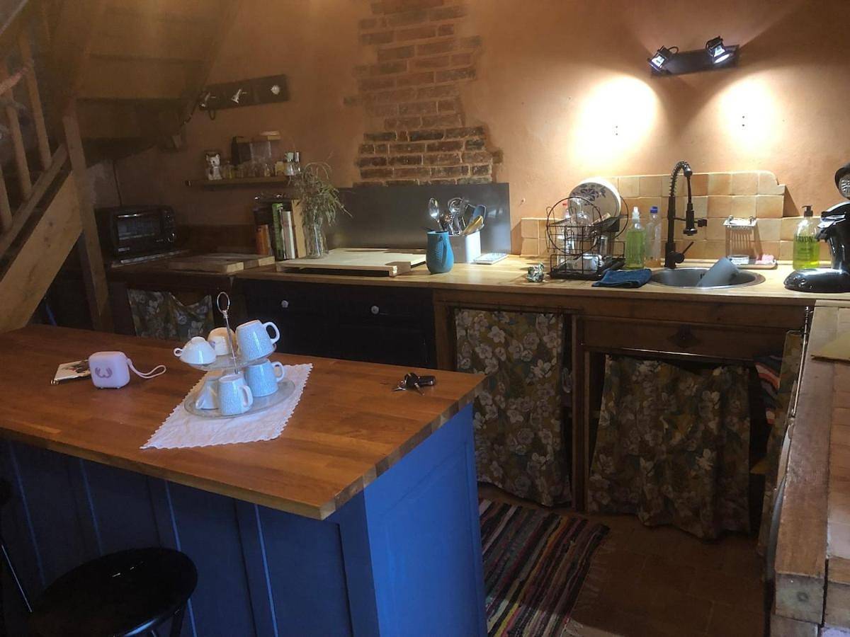 Two-Bedroom House in Chalais (Indre), Région de Le Blanc