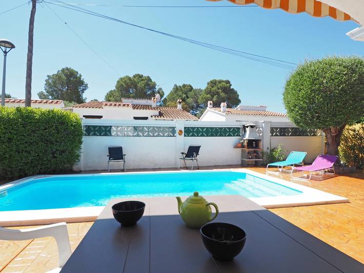 Casa rural para 4 personas, con jardín además de vistas y terraza en La Escala - 2