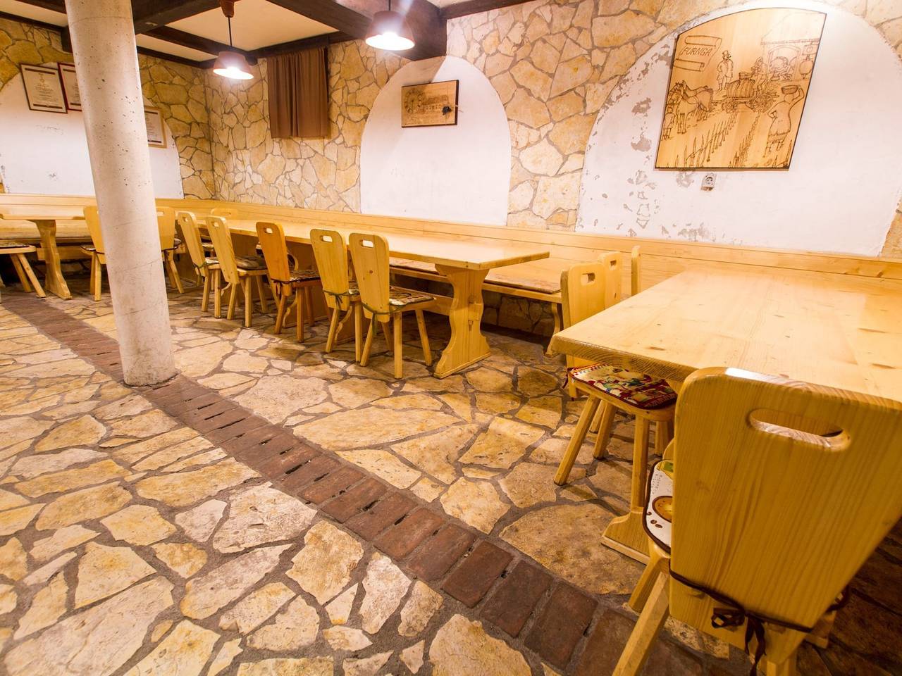 Rustic Charm Cottage Country House with Sauna - Five Bedroom Holiday Home with Sauna in Rann, Untersteiermark