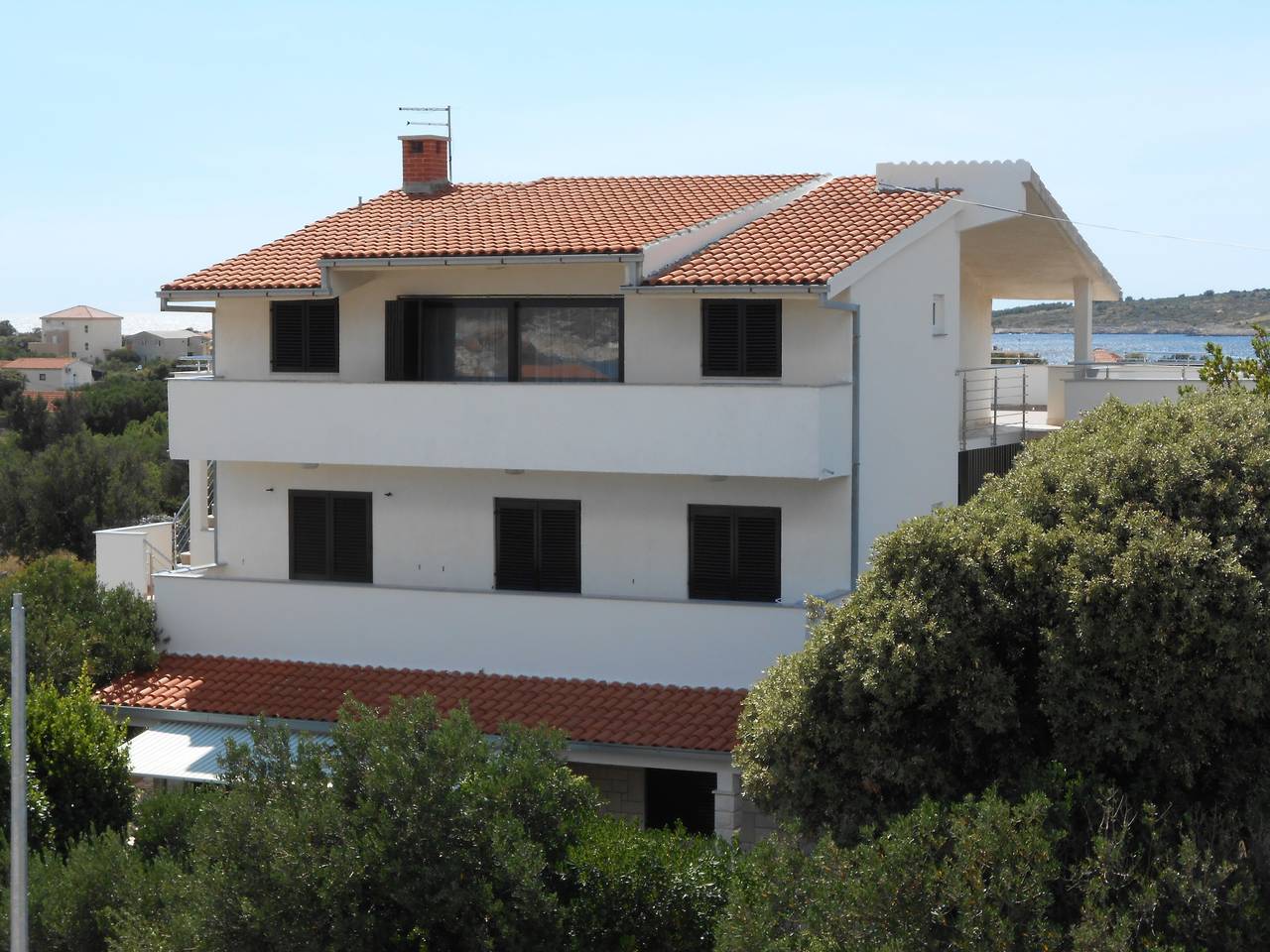 Apartamento entero, Apartamento de una habitación con balcón y vista al mar Bahía Ostricka luka, Rogoznica A-11451-a in Kanica, Razanj