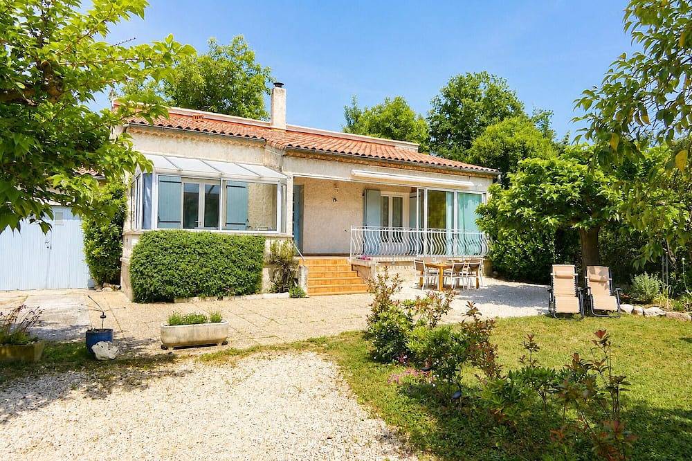 Maison avec jardin 3 ch entre Alpilles et Luberon in Sénas, Arles region