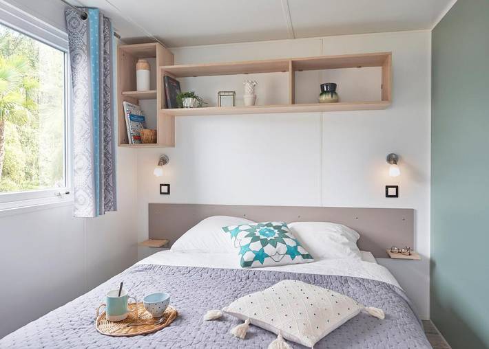 Location de vacances pour 4 personnes, avec terrasse ainsi que jardin et piscine à Lesperon - 4