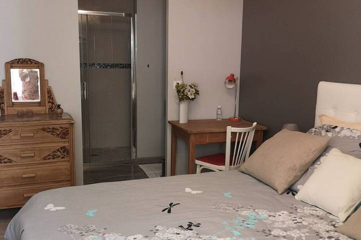 Location de vacances pour 9 personnes, avec jacuzzi et terrasse à Petit-Palais-et-Cornemps - 3