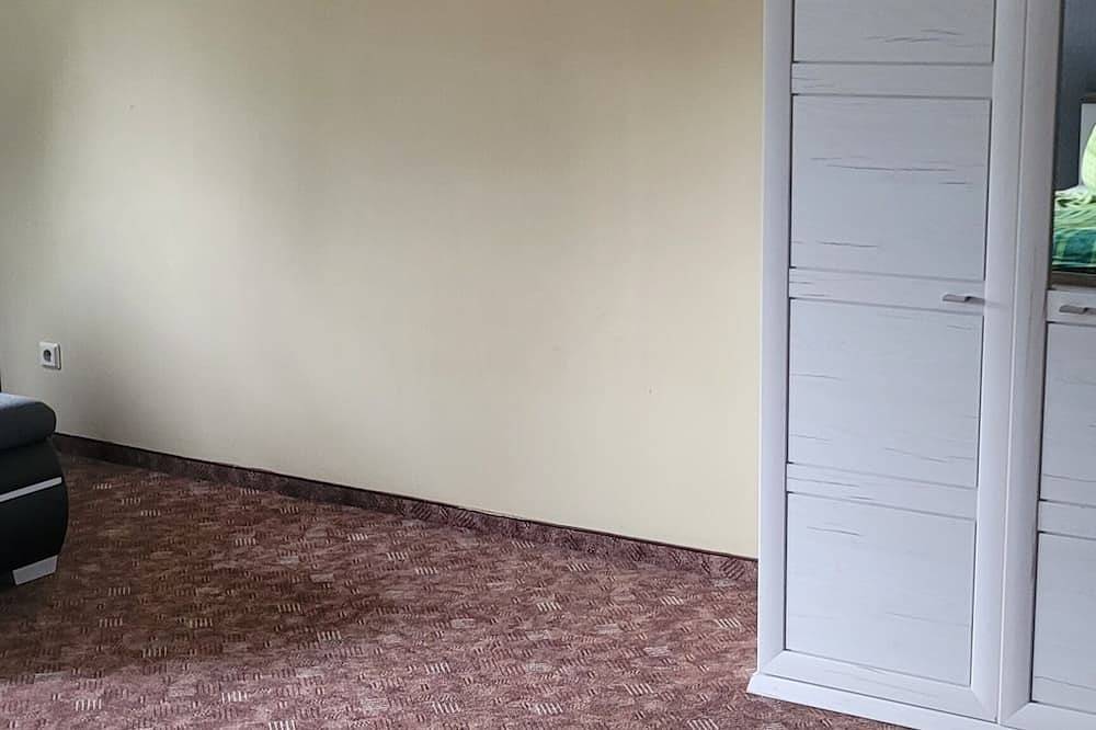 Ganze Wohnung, Gemütliche Ferienwohnung zentral gelegen  Grüne Umgebung in Lieberose, Dahme-Spreewald