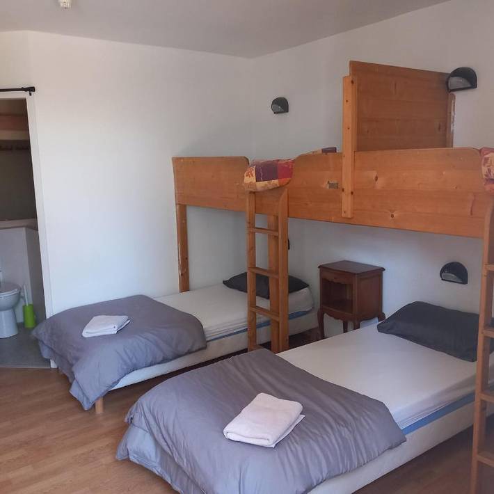 Hôtel pour 4 personnes, avec jardin et sauna dans Cubières - 3