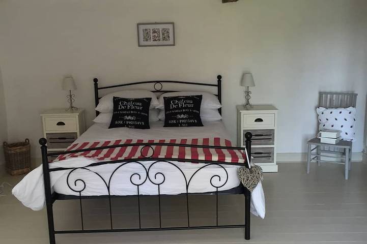 Gîte pour 7 personnes, avec jardin à Ménéac - 2