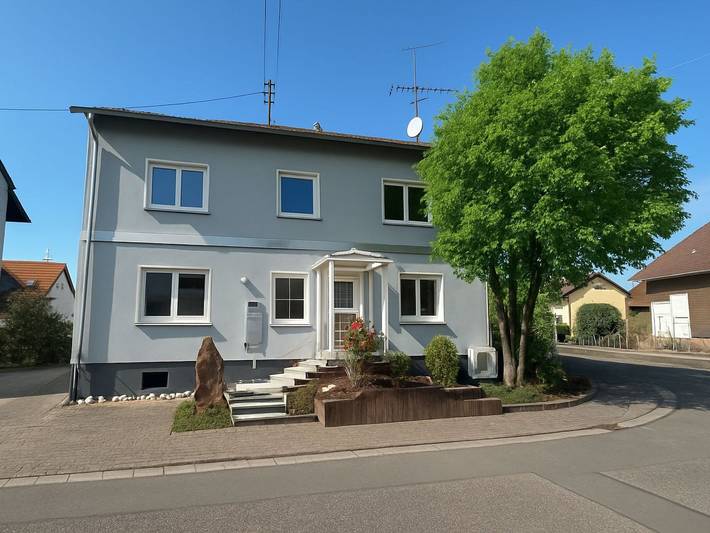 Ferienwohnung für 7 Personen, mit Garten, kinderfreundlich in Neuburg am Rhein