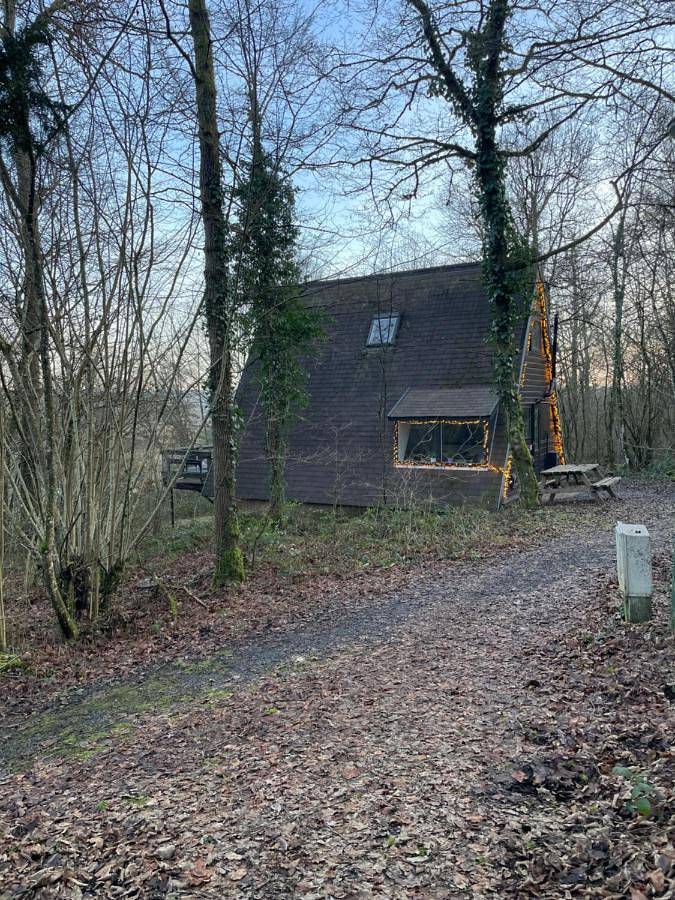 Location de vacances pour 5 personnes, avec bassin pour enfant et piscine ainsi que jardin et vue, adapté aux familles dans Septon - 3