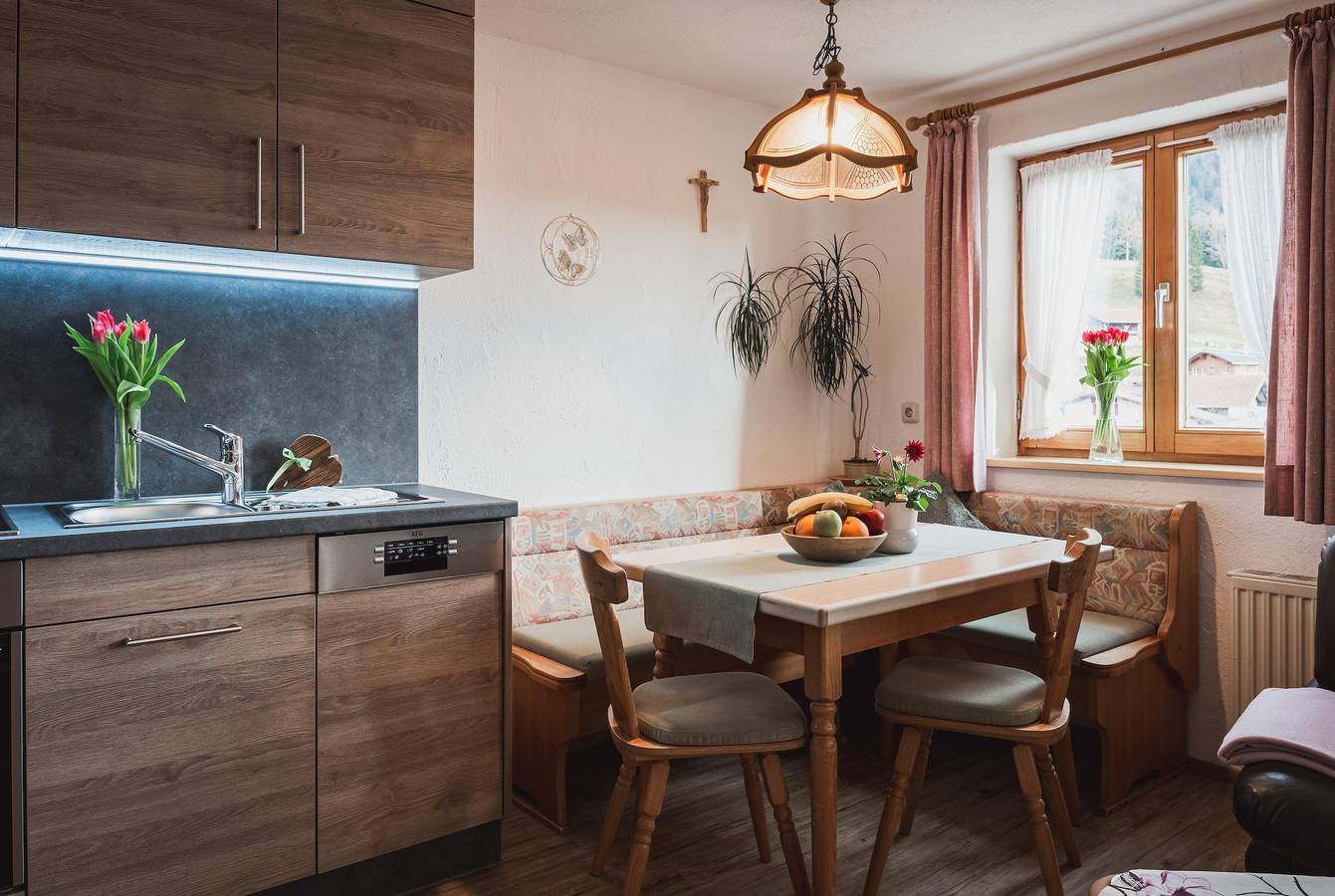 Fewo - Mittag in Grünten, Rettenberg