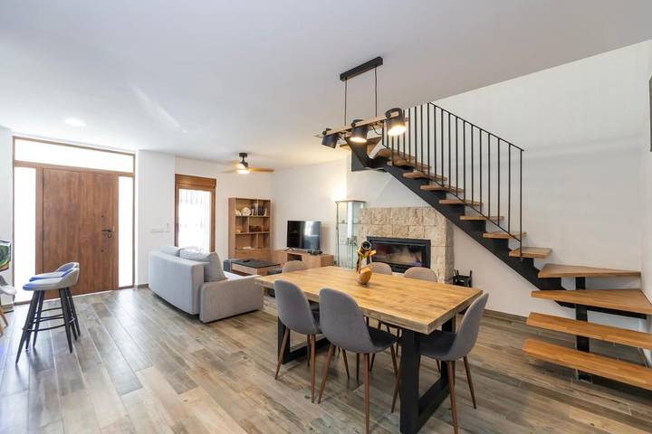 Casa rural para 10 personas, con jardín y piscina en Canal de Navarrés - 2