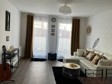Gîte pour 5 personnes, avec balcon dans Roissy-en-Brie