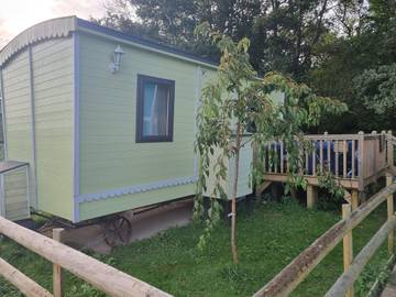 Chalet for 2 People in Powys, Wales, Photo 1