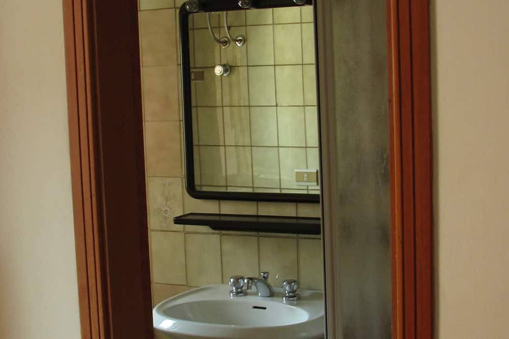 Apartamento entero, A 200 m de la gran estudio playa (uno-roomed) con 4 camas in Diamante (desambiguación), Costa Tirrénica Calabria