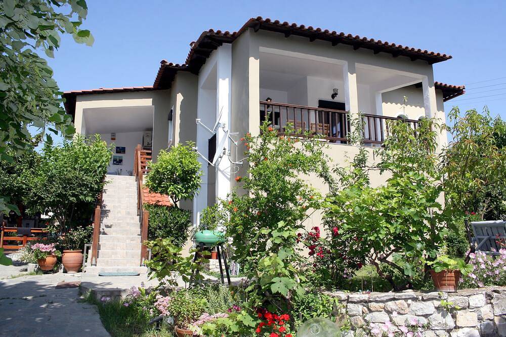 Casa vacanza a Sithonia a partire da 224€ a notte