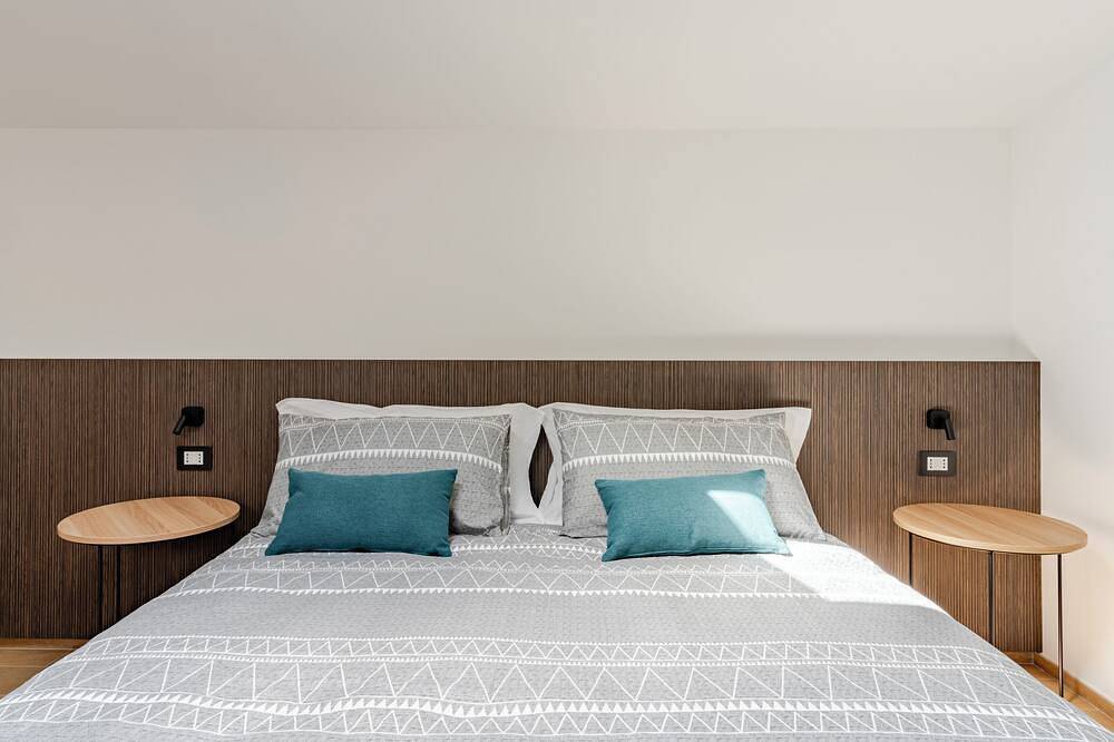 Entire apartment, Sole,Luxury terrace,Central apartment 200m Sassi in Sassi di Matera, Matera