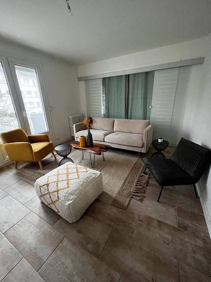 Appartement de vacances pour 4 personnes, avec vue ainsi que jardin et balcon