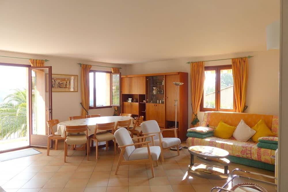 Provencal villa with pool, exceptional view in Seillans, Draguignan Region