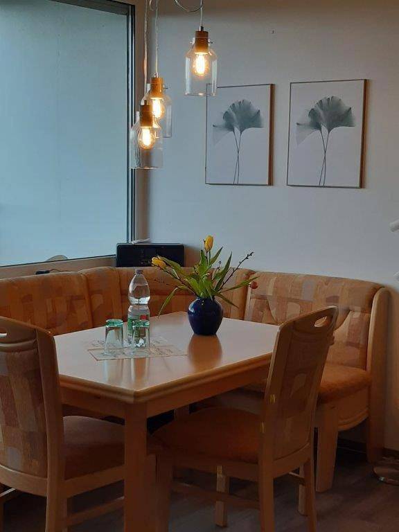 Ganze Wohnung, Appartement mit schöner Weitsicht auf Bodensee und Berge mit Indoorpool in Oberteuringen, Region Bodensee-Oberschwaben