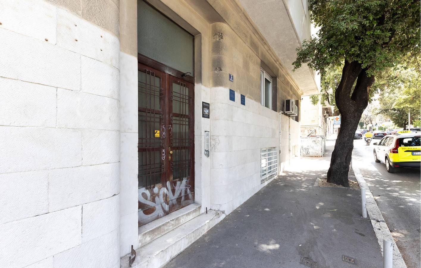 Appartamento intero, Accogliente, a 2 km dalla spiaggia: appartamento moderno con Wi-Fi e cucina in Spalato, Regione spalatino-dalmata