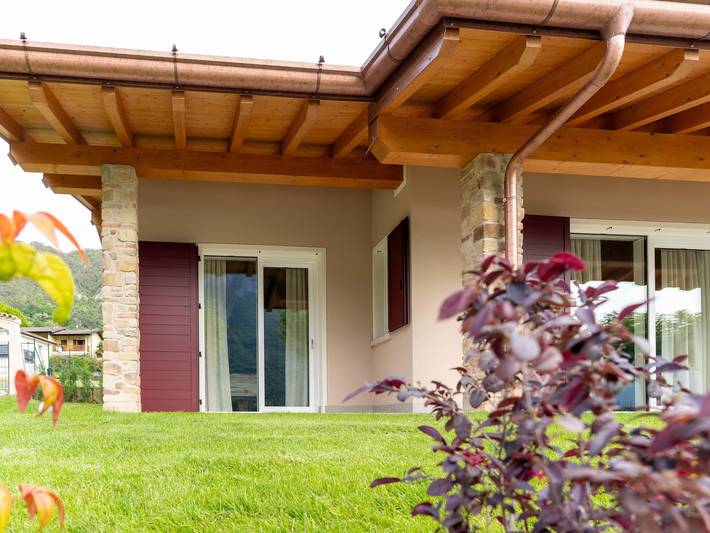 Villa am Idrosee mit Bergblick in Idro, Gardasee-Berge