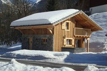 Maison de campagne pour 6 personnes, avec jardin ainsi que jacuzzi et balcon à Sixt-Fer-à-Cheval