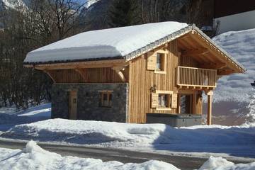 Maison pour 6 personnes, avec jardin ainsi que balcon et jacuzzi à Sixt-Fer-à-Cheval