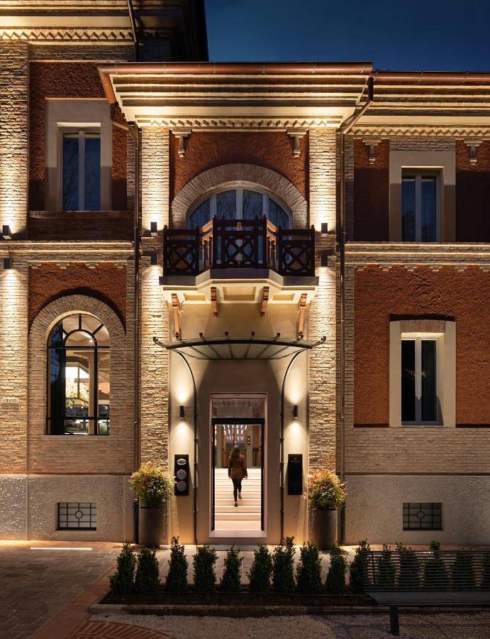 Appartamento per 2 persone, con Idromassaggio e Terrazza nonché Giardino e Sauna a Tolentino