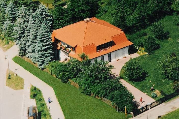 Appartement de vacances pour 3 personnes, avec terrasse et jardin, animaux acceptés - 1
