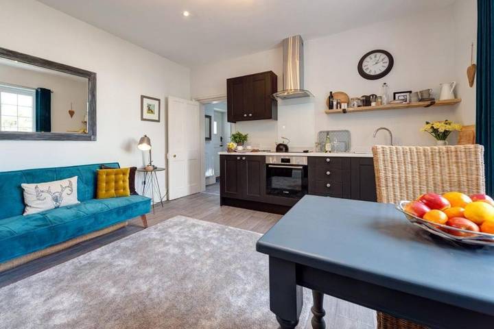 Holiday rental for 2 people, with Terrace and Garden as well as View in Budleigh Salterton