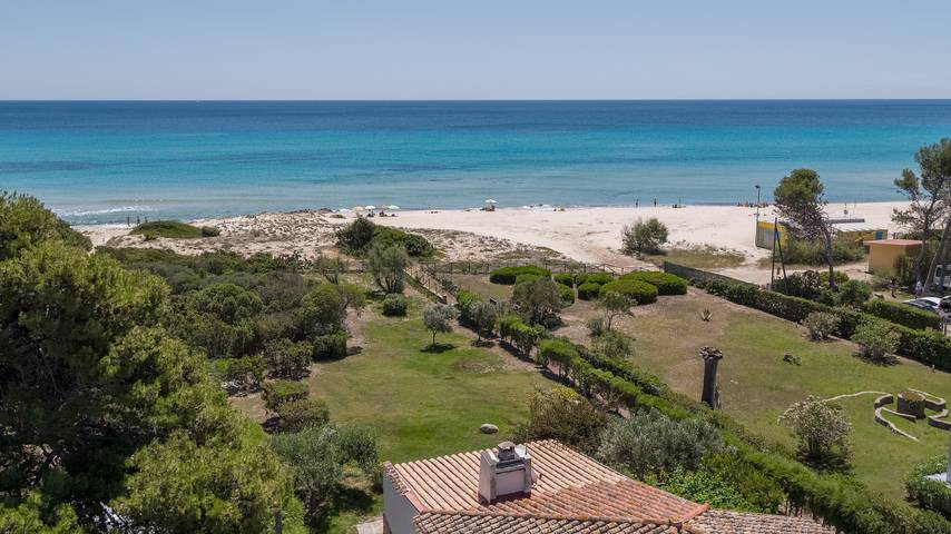 Villa pour 6 personnes, avec jardin à Costa Rei - 2