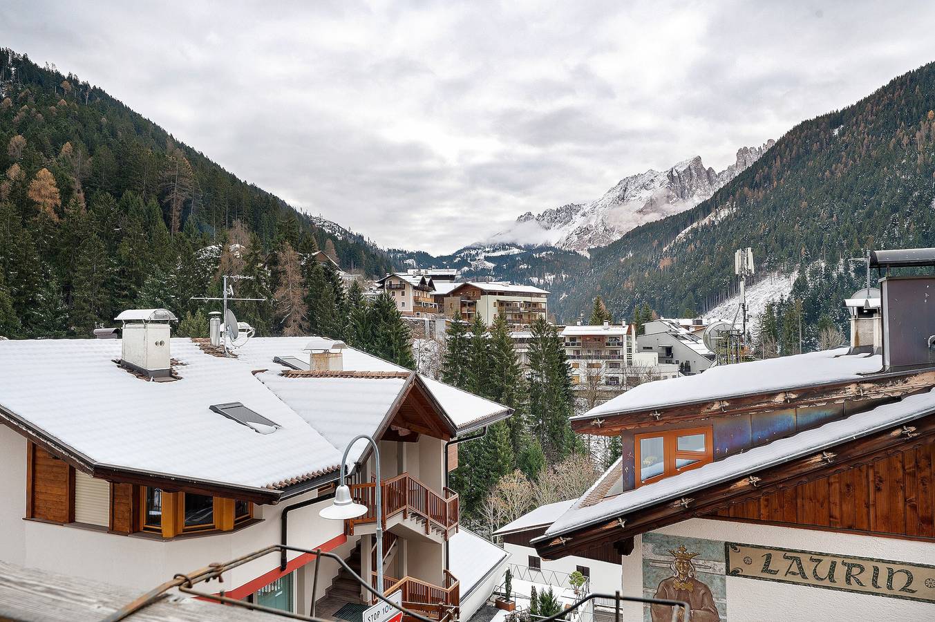 Ganze Wohnung, Apartment 'Weber' mit Bergblick, privater Terrasse und Garagenstellplatz in Welschnofen, Dolomiti Superski