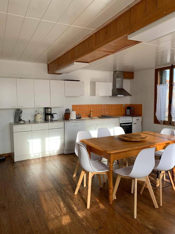 Gîte pour 12 personnes, avec vue, adapté aux familles à Éclaron-Braucourt-Sainte-Livière - 2