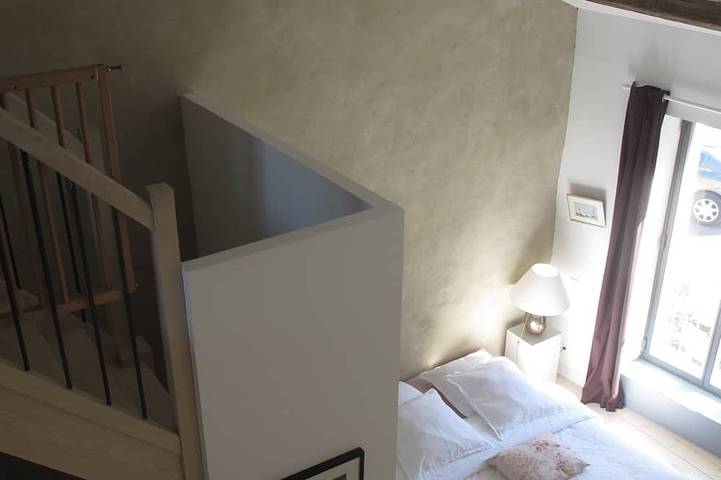 Gîte pour 4 personnes, avec terrasse à Sanilhac-Sagriès - 2