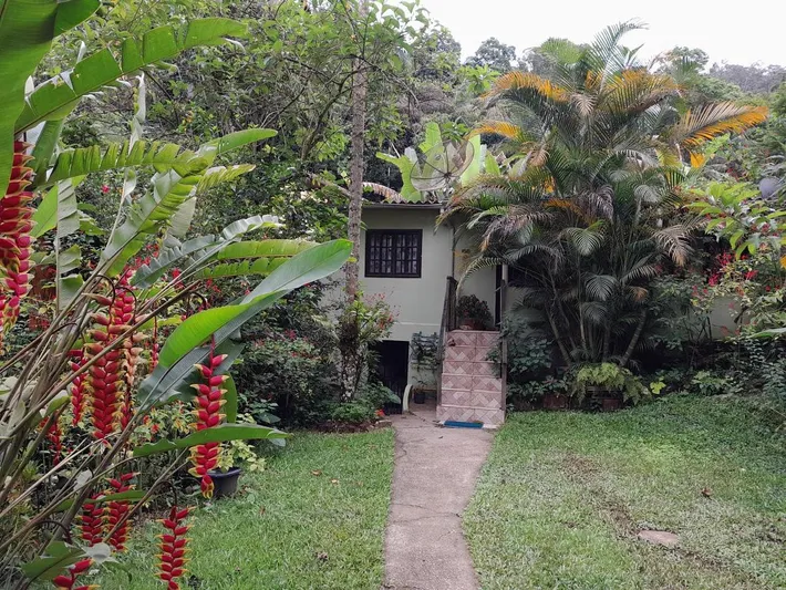 Apartamento de vacaciones para 3 personas, con terraza además de jardín y vistas - 1