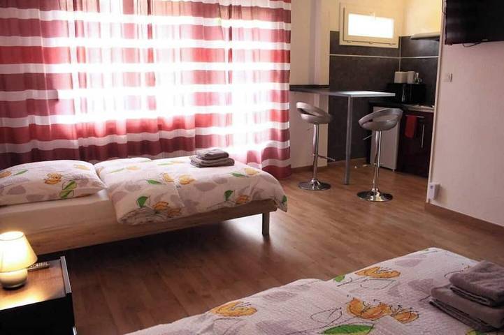 Appartement entier, Studio Near Basel Airport in Saint-Louis, Région de Mulhouse