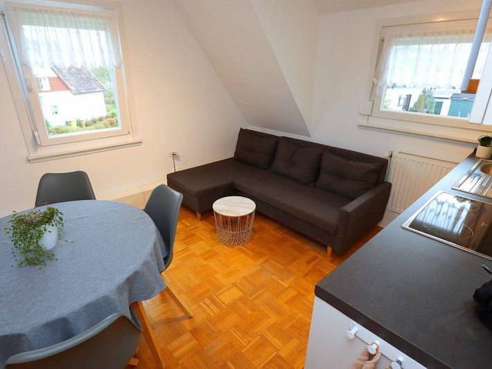 Hel lejlighed, Modern Apartment – Large Garden, Covered Terrace, Playground Nearby in Villingen-Schwenningen, Central Black Forest