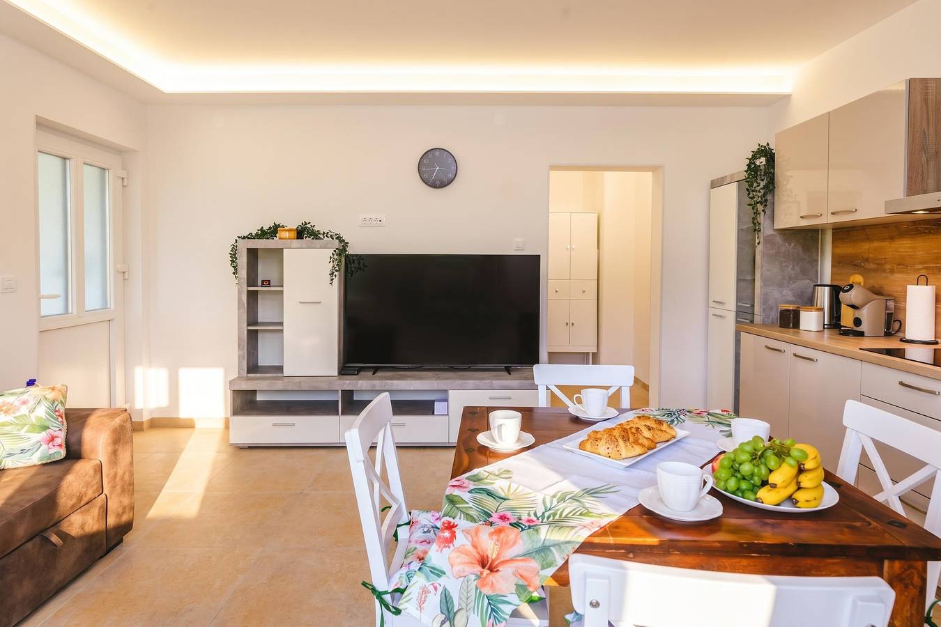 Apartamento inteiro, Sanbaldo 1Br Terrace Apartment Koper in Koper, Riviera eslovena