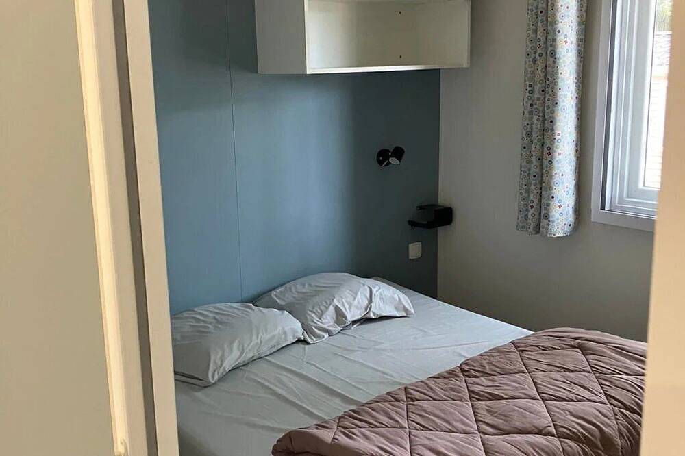 Camping 3 étoiles - Piscine - eehchg in Bollène, Vaucluse